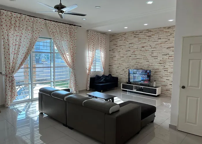 Sitiawan Homestay Entire Semi D Home